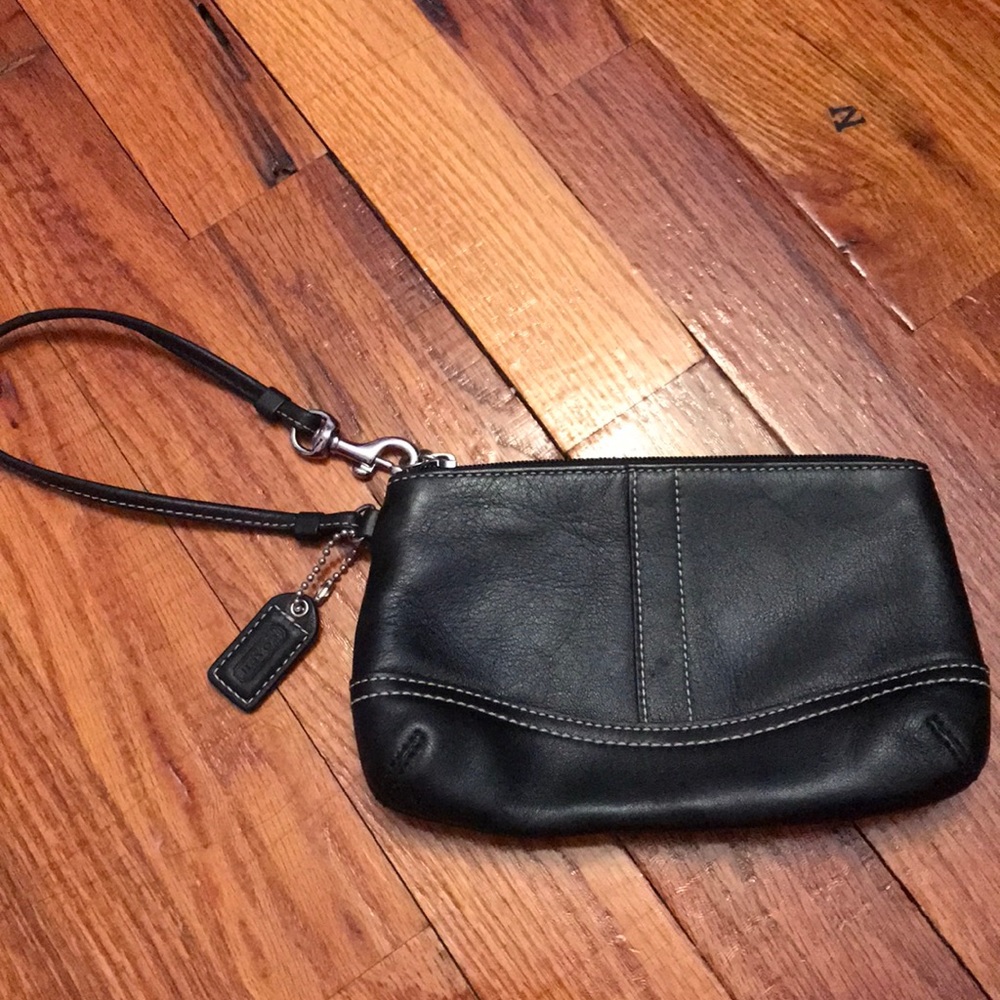 Coach wristlet. Perfect condition